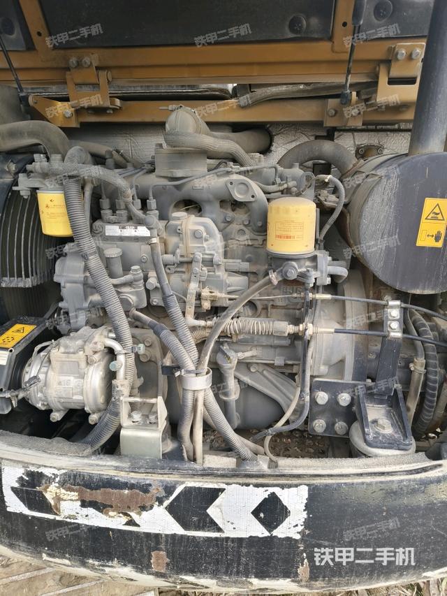 發(fā)動(dòng)機(jī)整體俯視(整機(jī)外觀) 發(fā)動(dòng)機(jī)整體俯視(整機(jī)外觀)