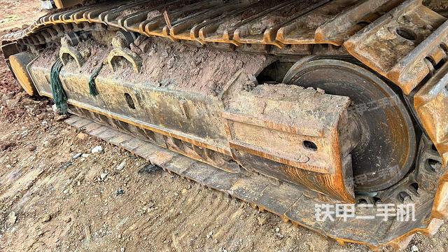 左側(cè)履帶整體?(行走機(jī)構(gòu)) 左側(cè)履帶整體?(行走機(jī)構(gòu))