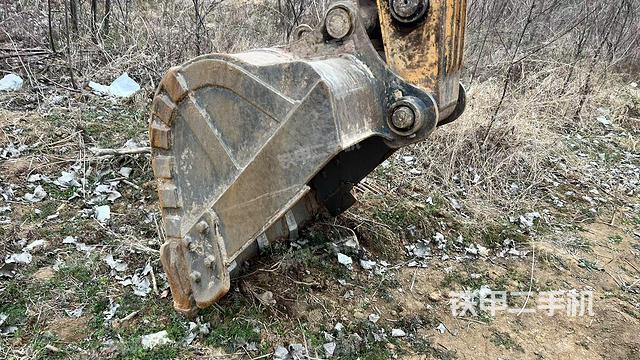 鏟斗右后整體（工作和回轉(zhuǎn)裝置）