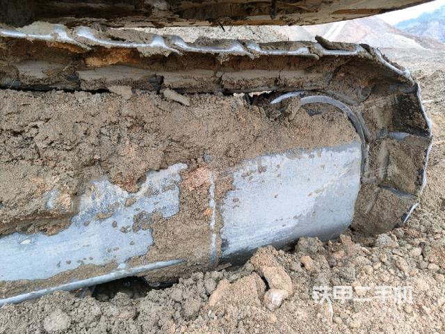 左側(cè)行走馬達(dá)蓋板(行走機構(gòu)) 左側(cè)行走馬達(dá)蓋板(行走機構(gòu))