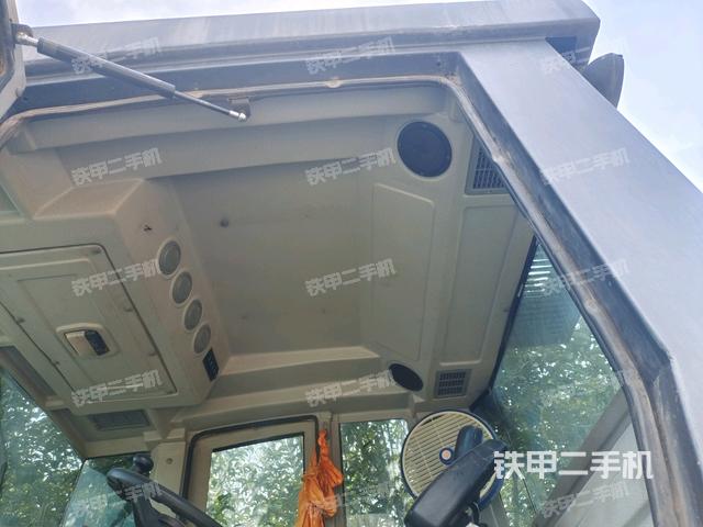 駕駛室外頂全景（壓路機(jī)駕駛室）