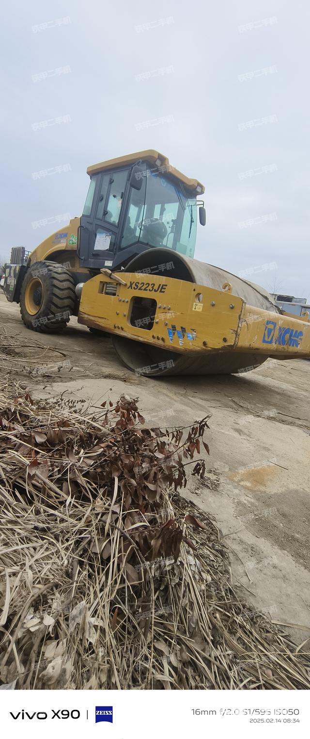 整机左侧（设备外观及核心部件）