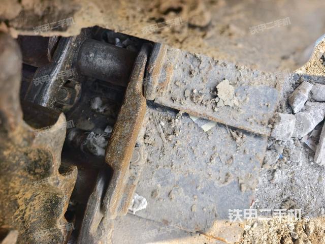 右驅動輪（行走機構）