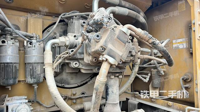 液壓泵斜45?左(大件艙室) 液壓泵斜45?左(大件艙室)