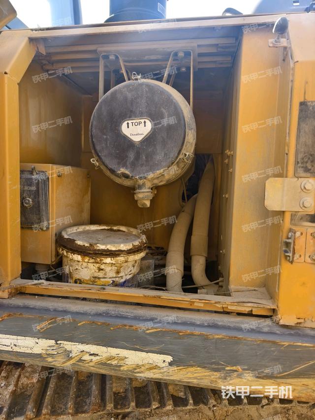 液壓泵斜45?左（大件艙室）