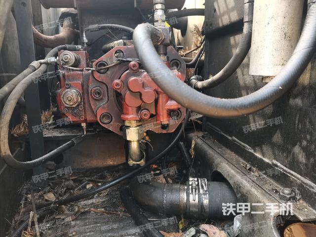 液壓泵室（大件艙室）