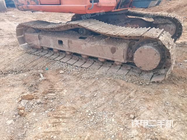 左導(dǎo)向輪（行走機(jī)構(gòu)）