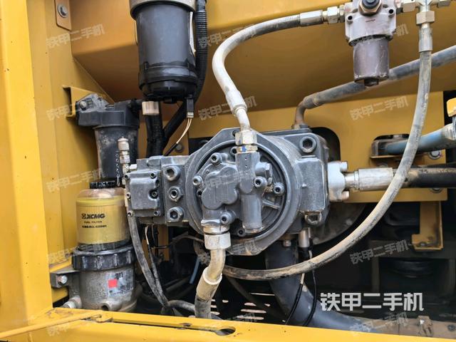 液壓泵斜45?左（大件艙室）