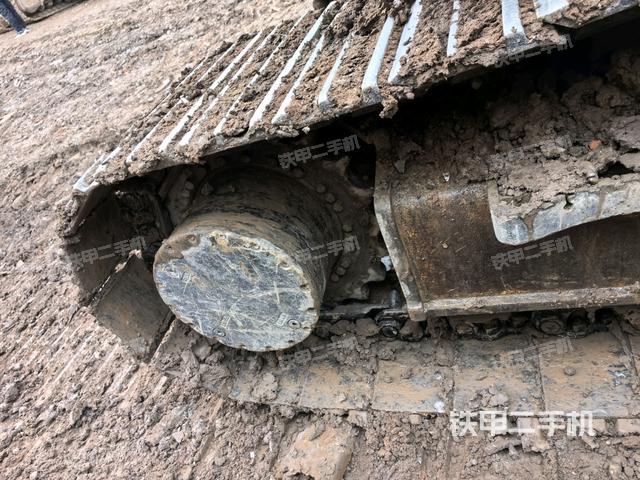 左側(cè)履帶整體?（行走機(jī)構(gòu)）