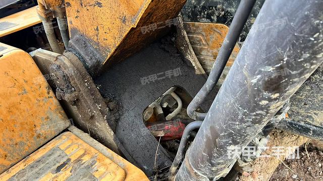 大臂根部?斜視（工作和回轉(zhuǎn)裝置）