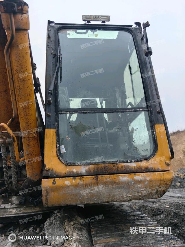 駕駛室左前45度（駕駛室部分）