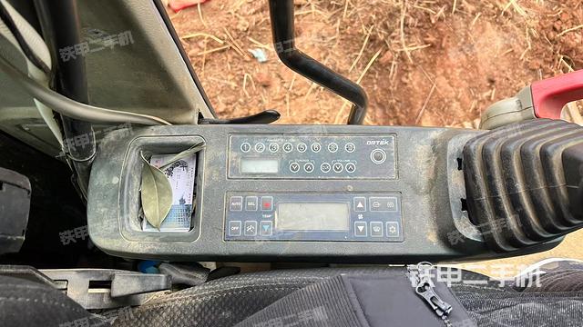 座椅左側(cè)控制臺/音響/含左手柄（駕駛室部分）