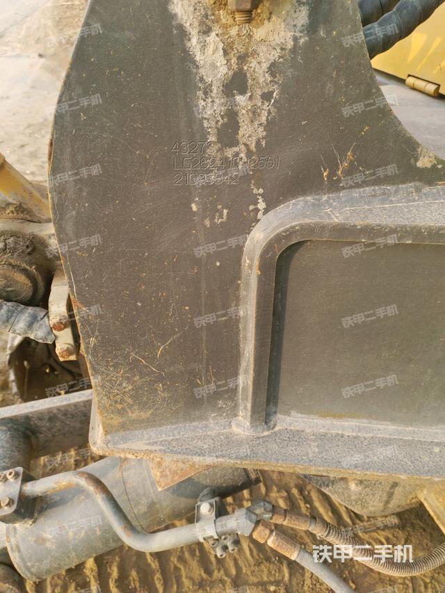 大臂根部?斜（工作和回轉(zhuǎn)裝置）