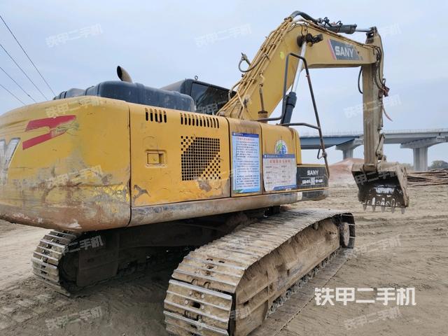 整機右后45°（整機外觀）