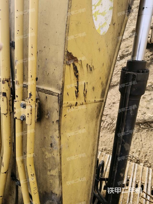 大臂油缸整體?豎拍（工作和回轉(zhuǎn)裝置）