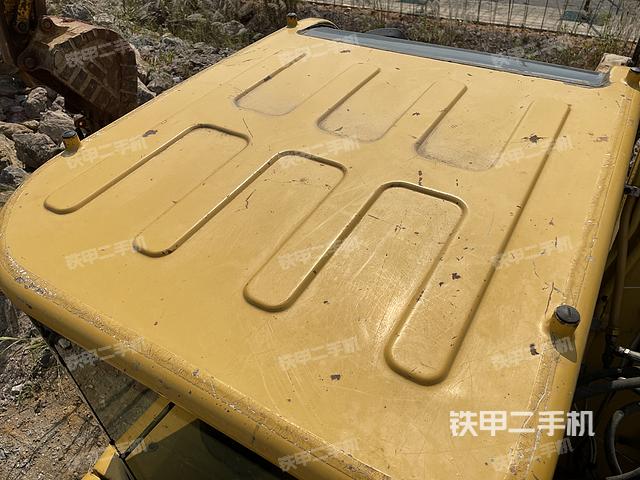 駕駛室頂部（整機(jī)外觀）