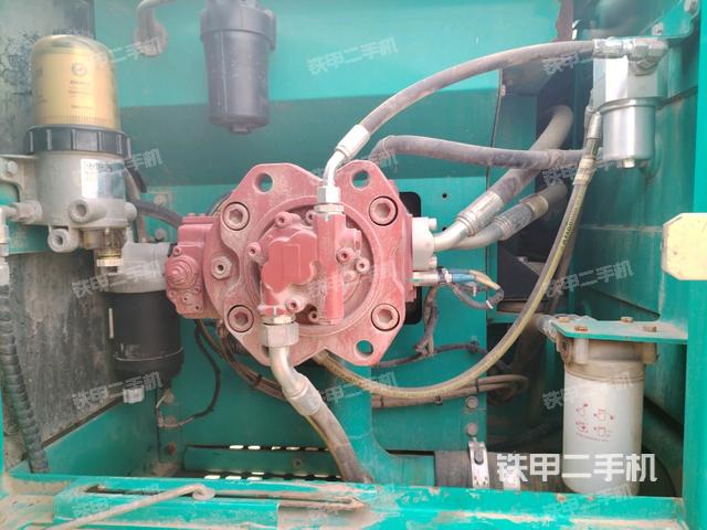 液壓泵斜45?左(大件艙室) 液壓泵斜45?左(大件艙室)