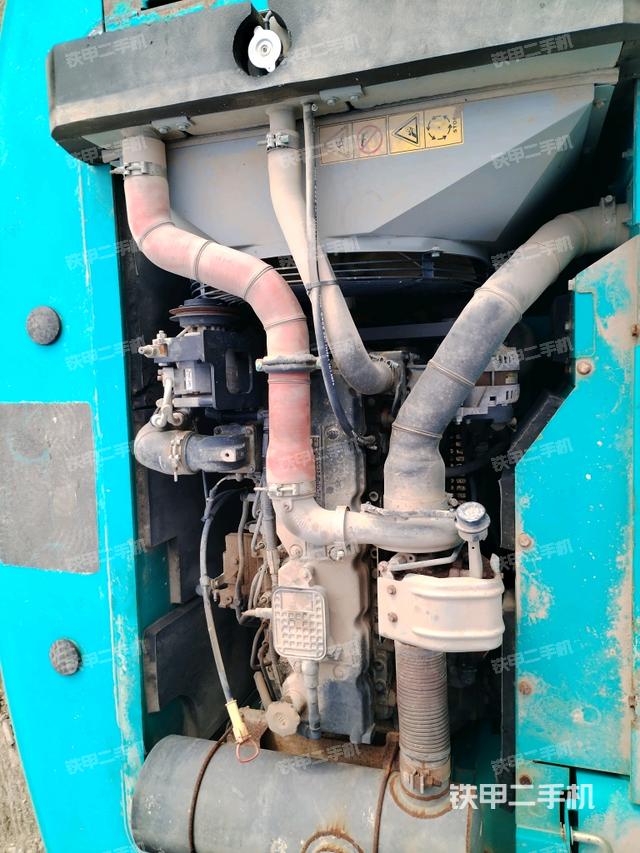 發(fā)動(dòng)機(jī)室(上車(chē)部件) 發(fā)動(dòng)機(jī)室(上車(chē)部件)