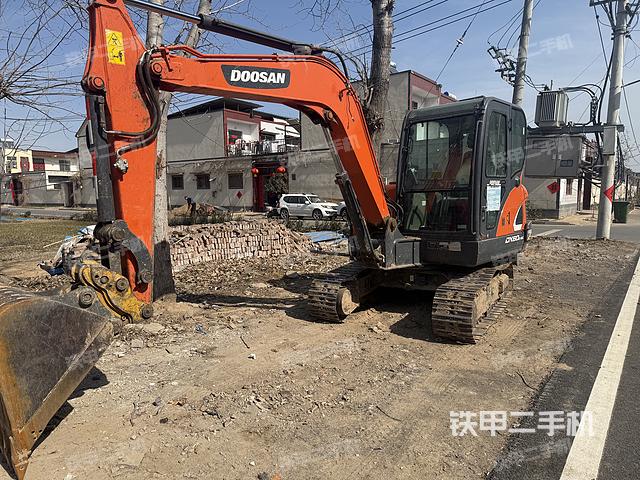 斗山DX60-9C挖掘机