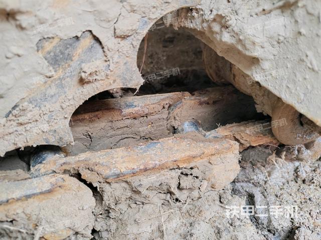 左導(dǎo)向輪（行走機(jī)構(gòu)）