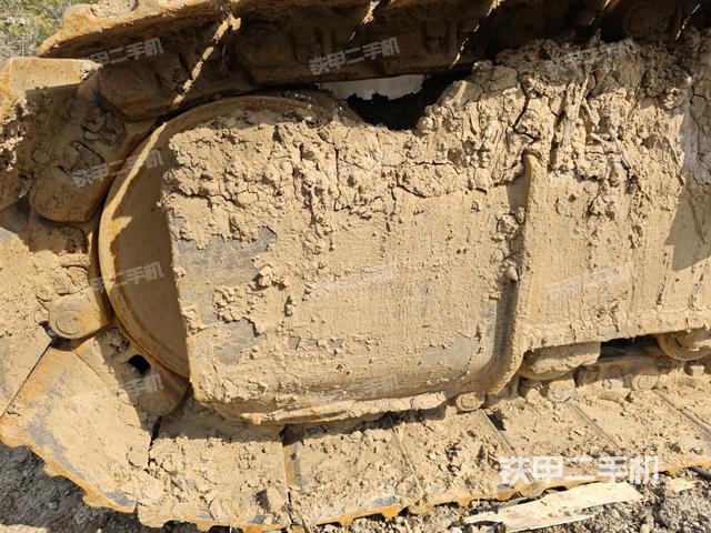 右驱动轮（行走机构）