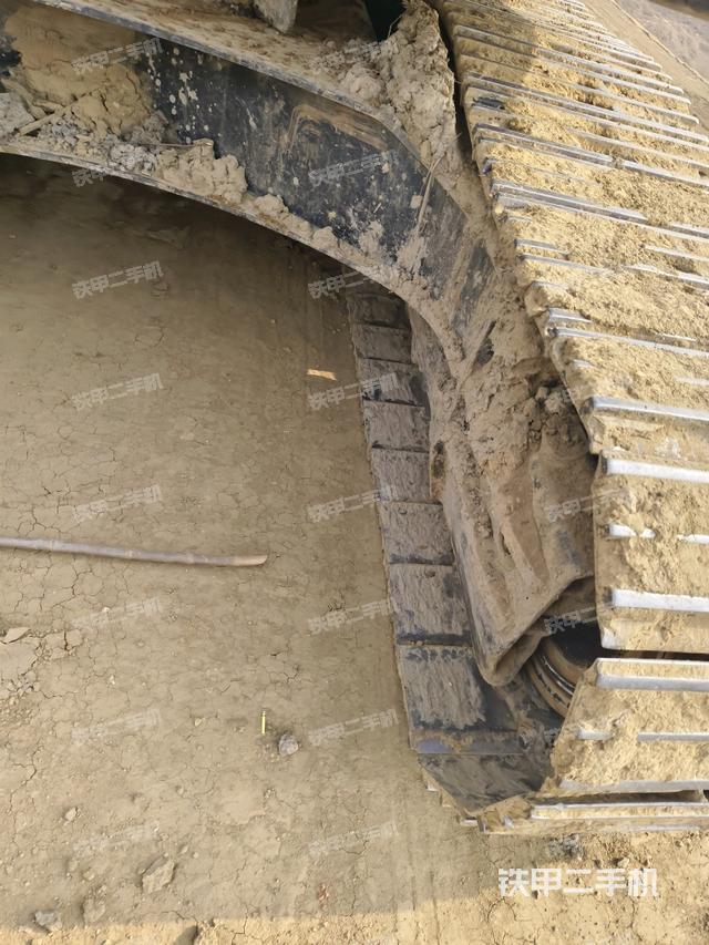 左側(cè)行走馬達蓋板（行走機構(gòu)）