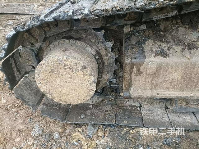 右驅(qū)動(dòng)輪（行走機(jī)構(gòu)）