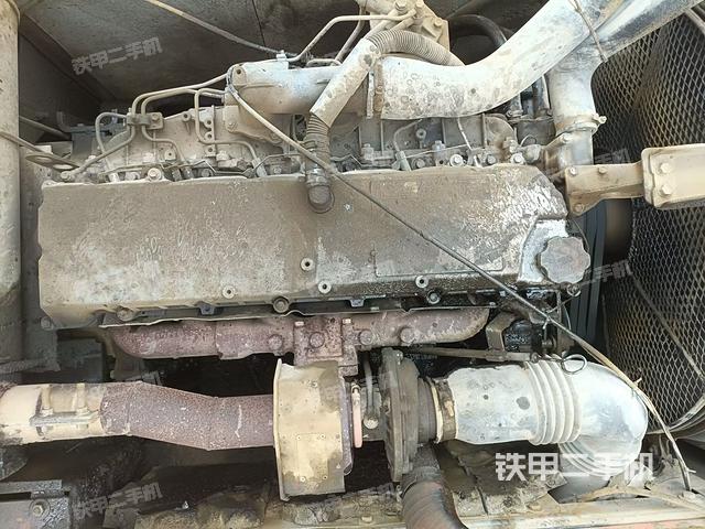 發(fā)動(dòng)機(jī)室（上車(chē)部件）