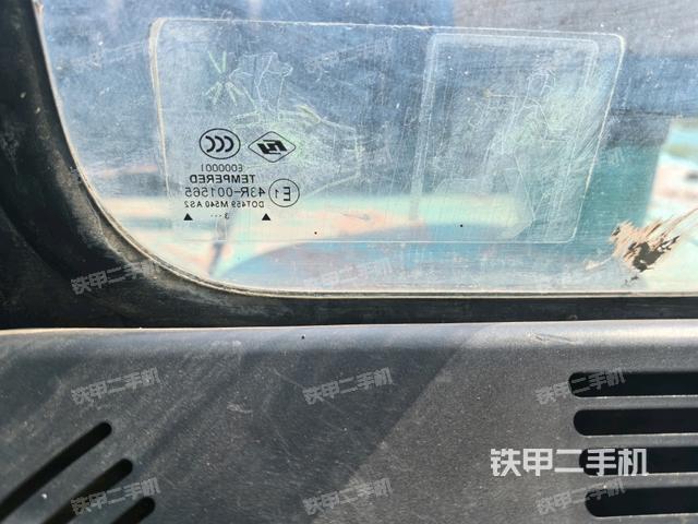 駕駛室正側(cè)(駕駛室部分) 駕駛室正側(cè)(駕駛室部分)