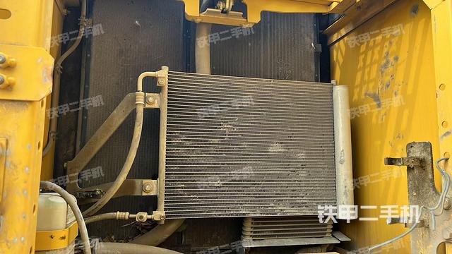 散熱器正面（大件艙室）