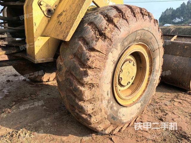 右前輪（行走機構(gòu)）