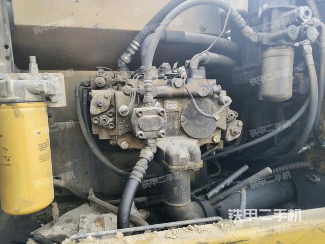 液壓泵斜45?右（大件艙室）