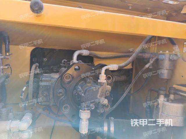 液壓泵斜45?左（大件艙室）