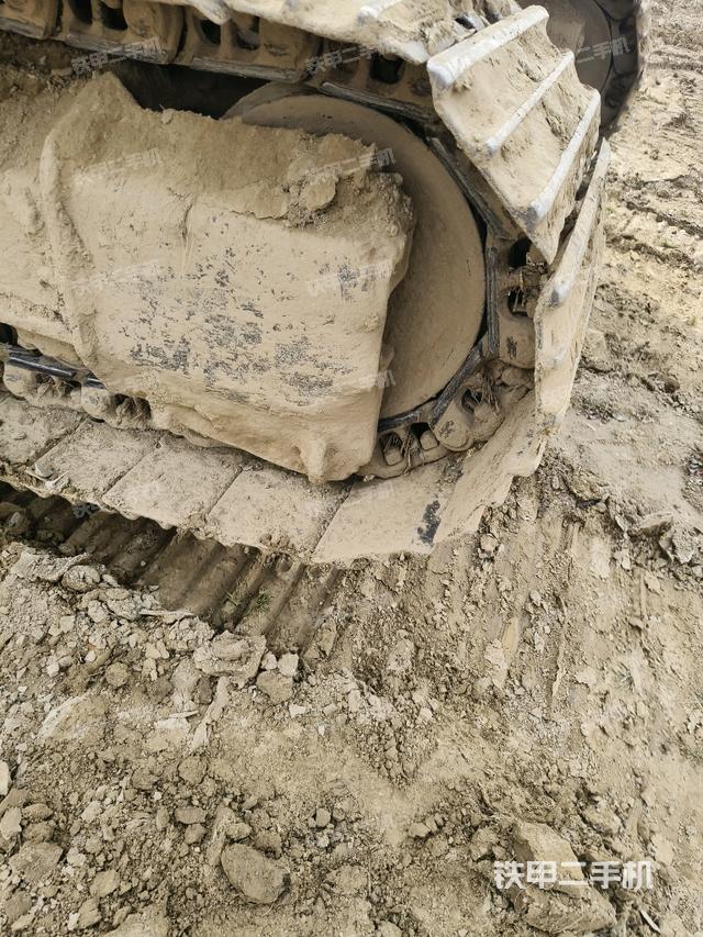 右驅(qū)動輪（行走機(jī)構(gòu)）