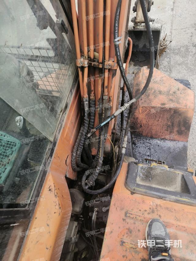 轉盤和下車架正前（工作和回轉裝置）