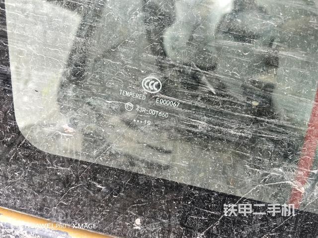 后窗玻璃角標(biāo)(駕駛室部分) 后窗玻璃角標(biāo)(駕駛室部分)