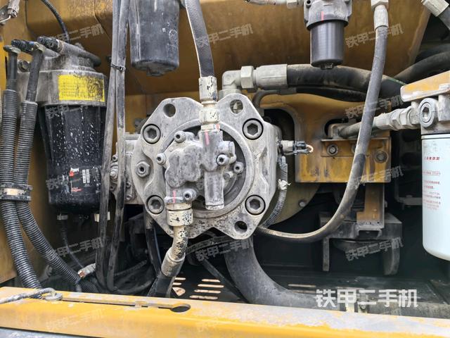 電瓶(大件艙室) 電瓶(大件艙室)