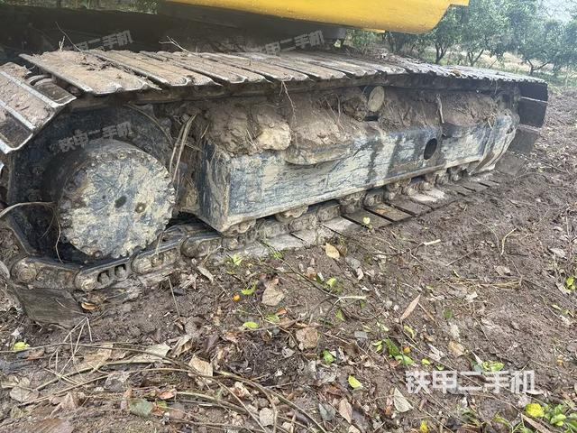 右側行走馬達蓋板(行走機構) 右側行走馬達蓋板(行走機構)