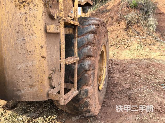 左后輪（行走機構(gòu)）