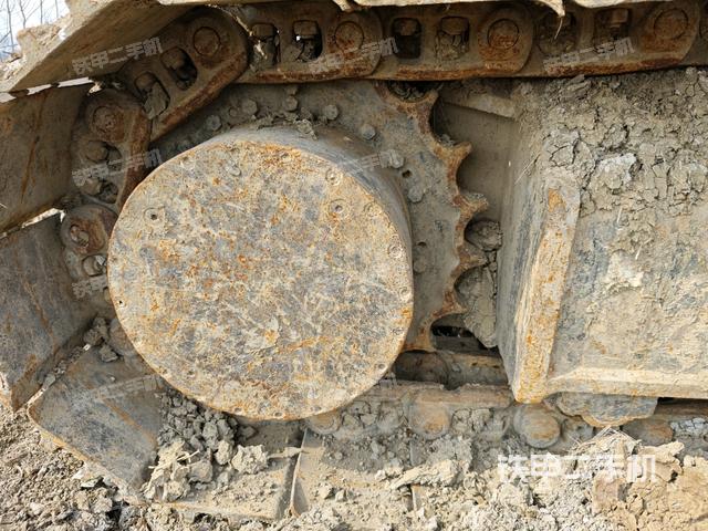 右導向輪（行走機構(gòu)）