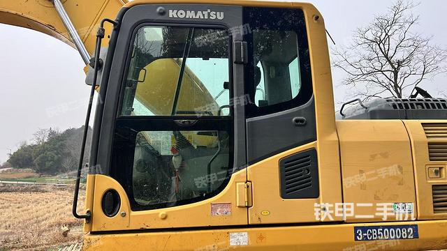 駕駛室左前45度（駕駛室部分）