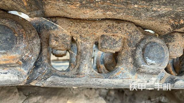 右側(cè)履帶整體（行走機(jī)構(gòu)）