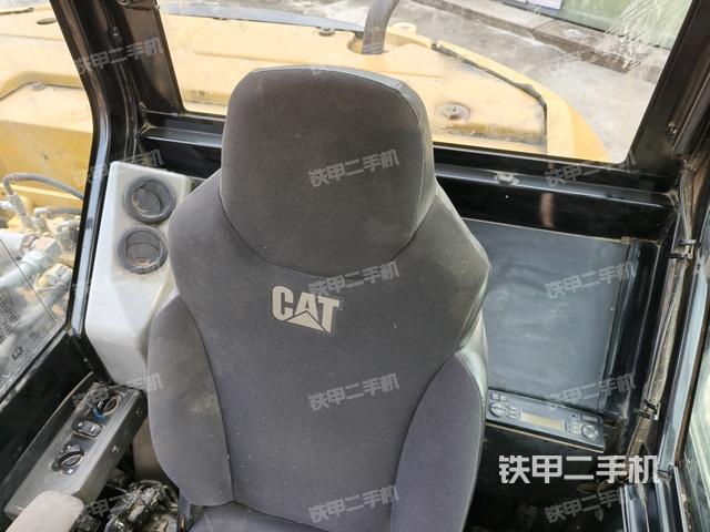 座椅后部（駕駛室部分）