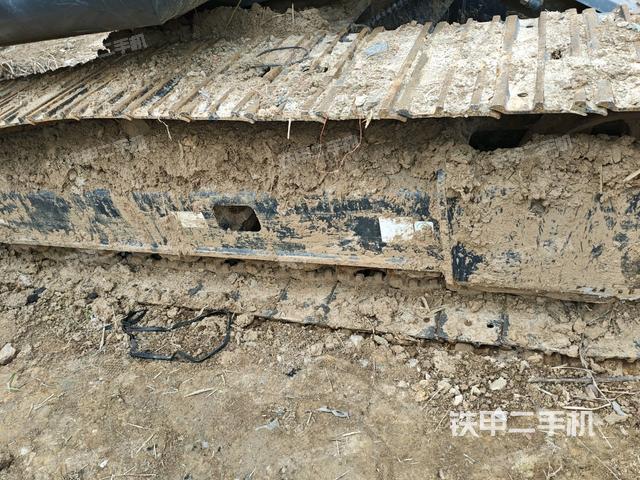 單側(cè)履帶整體（整機(jī)外觀）