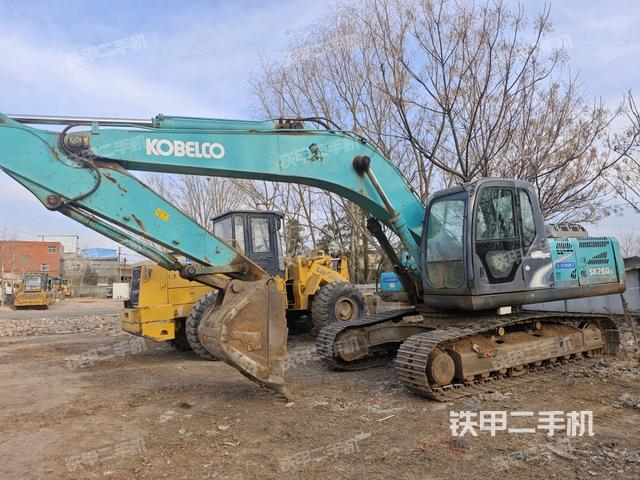 神鋼SK250-8挖掘機(jī)