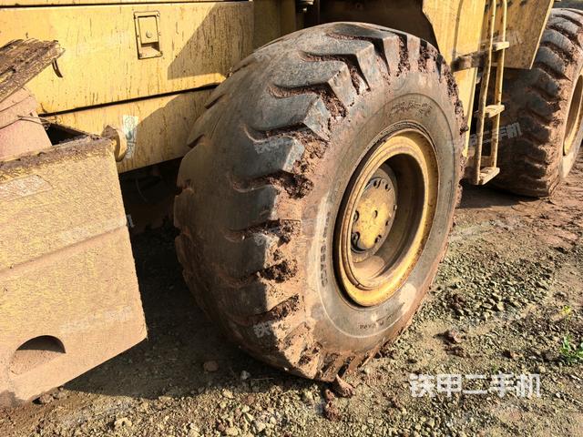 右后輪（行走機構(gòu)）