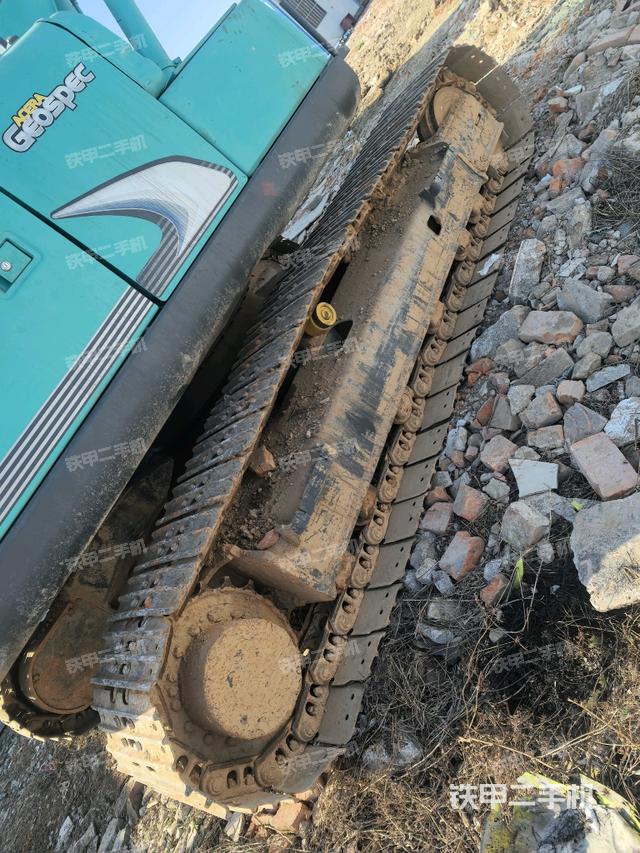 左導(dǎo)向輪（行走機(jī)構(gòu)）