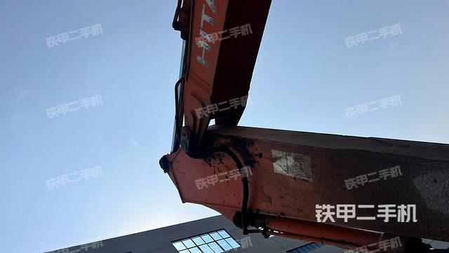 小臂整體左后(工作和回轉(zhuǎn)裝置) 小臂整體左后(工作和回轉(zhuǎn)裝置)
