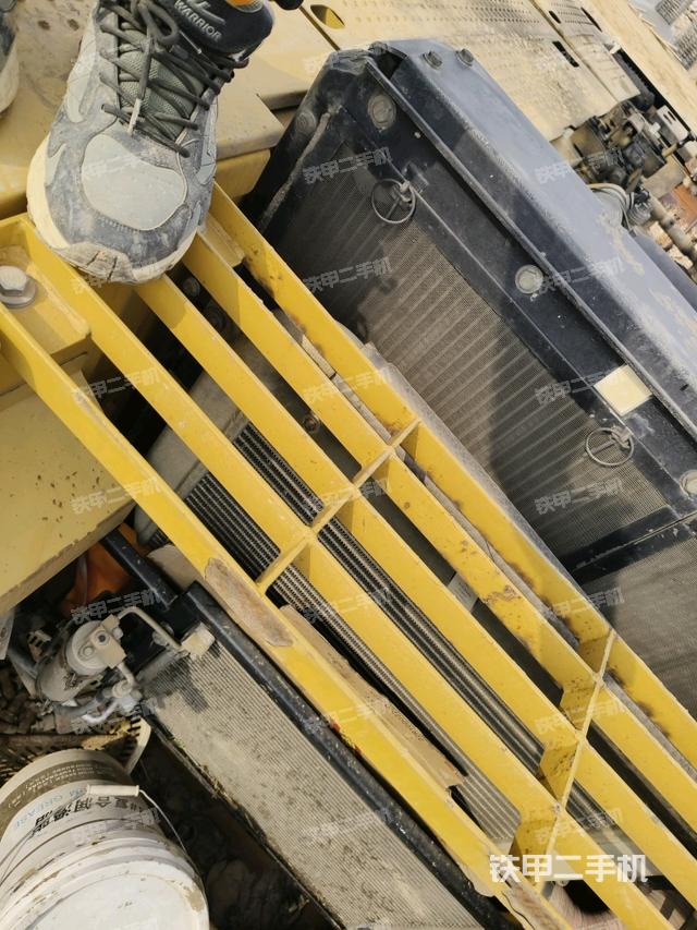 散熱器正面（大件艙室）