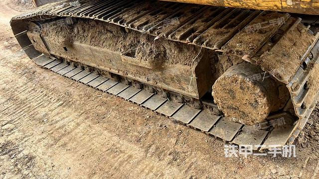 左側(cè)履帶整體?（行走機構(gòu)）